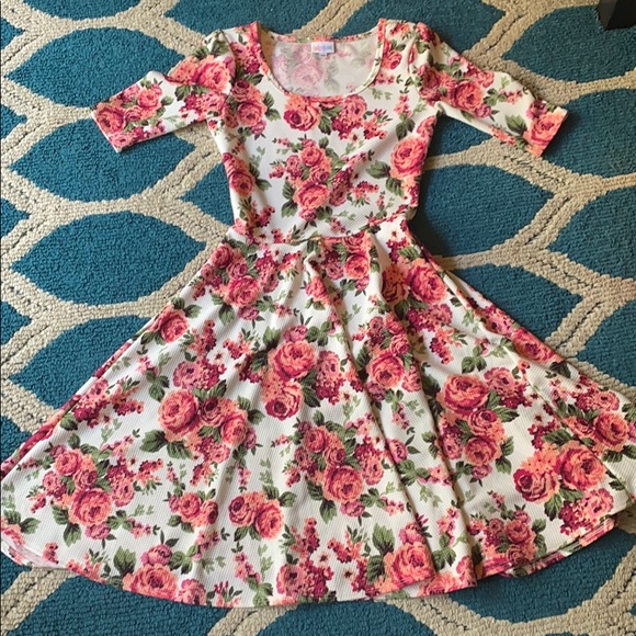 LuLaRoe Dresses & Skirts - 🌺LULAROE FLORAL NICOLE DRESS SIZE XS🌺